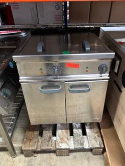 Friture fra Fagor, brugt - 14 dages garanti. Du kan tilkøbe 12 mdr. for 799 kr.