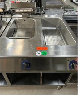 pommes frites varmer og bain marie fra Electroluxe, brugt - 14 dages garanti. Du kan tilkøbe 12 mdr. for 799 kr.