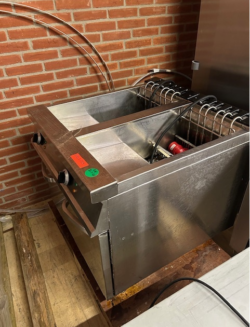 Fagor friture F-e9221 fra Fagor med to kamre, brugt - 14 dages garanti. Du kan tilkøbe 12 mdr. for 799 kr.