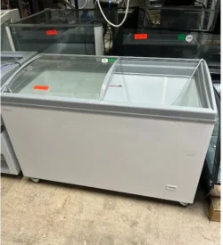 kummefryser demomodel- 14 dages garanti. Du kan tilkøbe 12 mdr. for 799 kr.