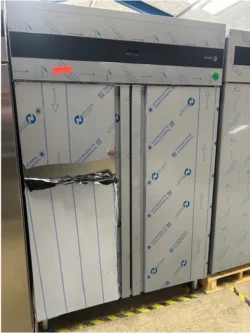 Dobbelt køleskab fra Fagor model CUP-22g demomodel - 14 dages garanti. Du kan tilkøbe 12 mdr. for 799 kr.