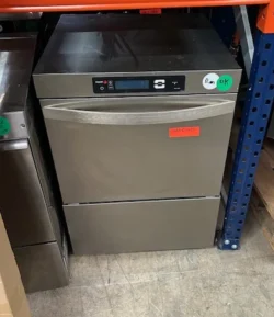 underbordsopvasker fra Fagor model ad-505, brugt - 14 dages garanti. Du kan tilkøbe 12 mdr. for 799 kr.