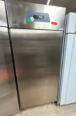 køleskab fra Electrolux, brugt - 14 dages garanti. Du kan tilkøbe 12 mdr. for 799 kr.