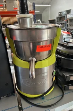 juicer fra Santos, brugt - 14 dages garanti. Du kan tilkøbe 12 mdr. for 799 kr.