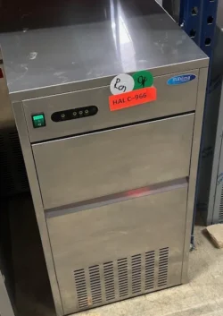 isterningemaskine fra maxima, brugt - 14 dages garanti. Du kan tilkøbe 12 mdr. for 799 kr.