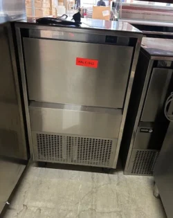isterningemaskine fra Fagor model Efice70, brugt - 14 dages garanti. Du kan tilkøbe 12 mdr. for 799 kr.