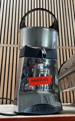 juicer fra Santos, brugt - 14 dages garanti. Du kan tilkøbe 12 mdr. for 799 kr.