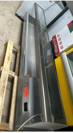 køleopsats på 220cm, demomodel - 14 dages garanti. Du kan tilkøbe 12 mdr. for 799 kr.