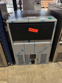 isterningemaskine fra icematic, brugt - 14 dages garanti. Du kan tilkøbe 12 mdr. for 799 kr.