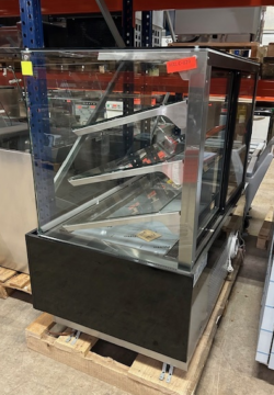 kølemontre fra Juka 130 bred, demomodel - 14 dages garanti. Du kan tilkøbe 12 mdr. for 799 kr.