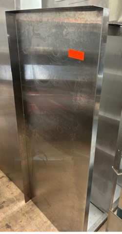 stålbord med 2 underhylder, måler 1550x700x850, brugt - 14 dages garanti. Du kan tilkøbe 12 mdr. for 799 kr.