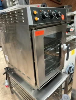 analog kompaktovn fra Primax, brugt - 14 dages garanti. Du kan tilkøbe 12 mdr. for 799 kr.
