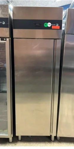 køleskab fra Fagor model CUP-11g, brugt - 14 dages garanti. Du kan tilkøbe 12 mdr. for 799 kr.
