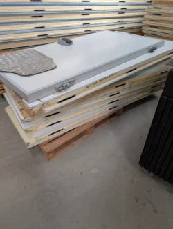 Frostrum brugt 276x436x220 mm (mrk. ild rest). m/ gulv INKL Cibin EL35325B monoblock frost kompressor