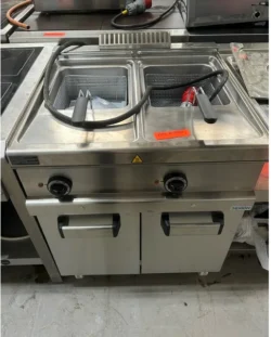 elektrisk friture fra Dexion, demomodel - 14 dages garanti. Du kan tilkøbe 12 mdr. for 799 kr.