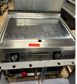 stegeplade fra Fagor med Crome belægning, brugt - 14 dages garanti. Du kan tilkøbe 12 mdr. for 799 kr.