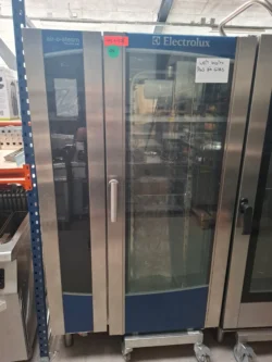 Electrolux ovn med trolly fra 2014, brugt - 14 dages garanti. Du kan tilkøbe 12 mdr. for 799 kr.