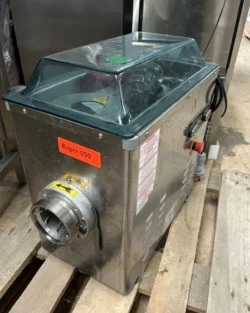 kødhakker fra GGM gastro, brugt - 14 dages garanti. Du kan tilkøbe 12 mdr. for 799 kr.