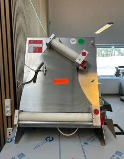 dejrullemaskine, brugt - 14 dages garanti. Du kan tilkøbe 12 mdr. for 799 kr.