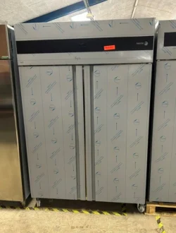 dobbelt fryseskab på hjul, fra Fagor, demomodel - 14 dages garanti. Du kan tilkøbe 12 mdr. for 799 kr.