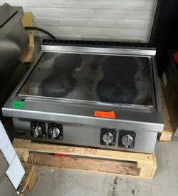 elektrisk kogebord med 4 zoner 700 serie, Brugt, Fagor C-E710 - 14 dages garanti. Du kan tilkøbe 12 mdr. for 799 kr.