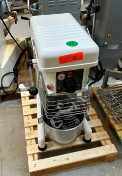 Røremaskine 10 liter fra bjørn model AR10, Brugt, variomix - 14 dages garanti. Du kan tilkøbe 12 mdr. for 799 kr.