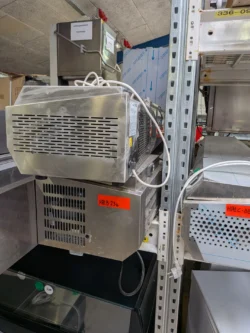 køleopsats med glastop 2 meter, brugt -3 dages garanti. Du kan tilkøbe 2 mdr. ekstra for 350 kr.