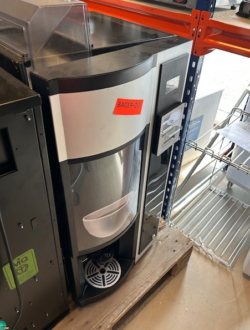 kaffeautomat, brugt - 14 dages garanti. Du kan tilkøbe 12 mdr. for 799 kr.